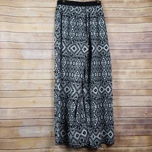 Xhilaration Pants - Printed Palazzo Pants from Xhilaration Xhilaration Pants - Printed Palazzo Pants from Xhilaration